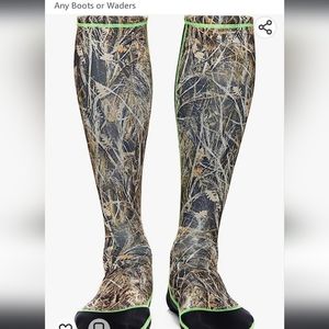 MENS Wetsox Frictionless series sz L